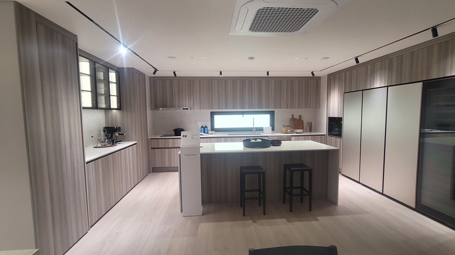 디 셀렉션 샾 부엌 전경./사진=주현태 기자