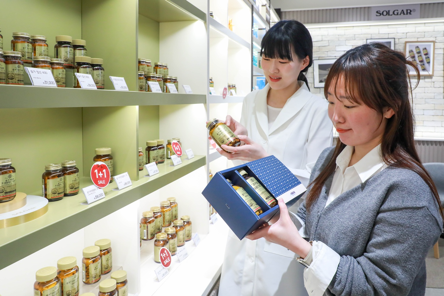 현대백화점그룹이 헬스케어 사업 확대에 나섰다. /사진제공=현대백화점그