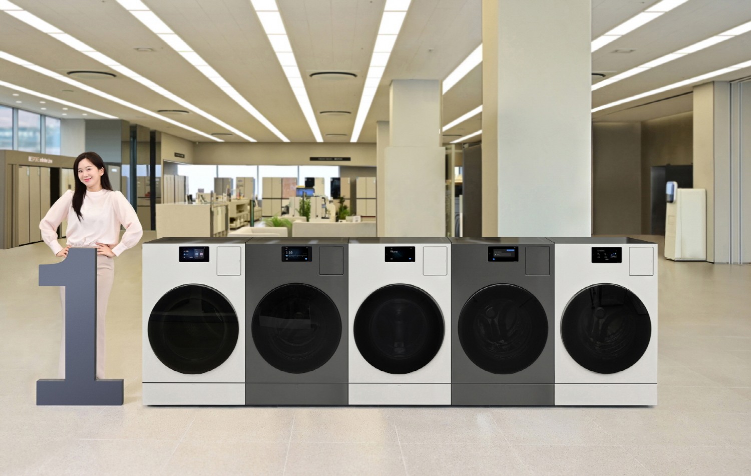 삼성전자 올인원 세탁건조기 '비스포크 AI 콤포' 판매 1만대 돌파. / 사진=삼성전자