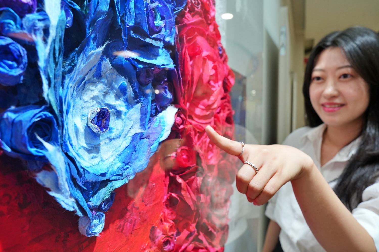 롯데마트가 오는 6월 30일까지 대형마트 최대 규모 전시회 '2025 더 고가 서울국제아트페어 페스티벌'을 개최한다. /사진제공=롯데마트