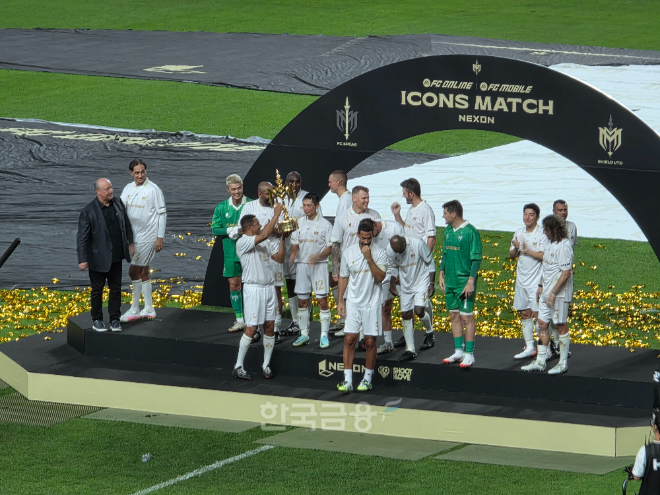 2025 아이콘매치서 승리를 거둔 '실드 유나이티드'. / 사진=김재훈 기자