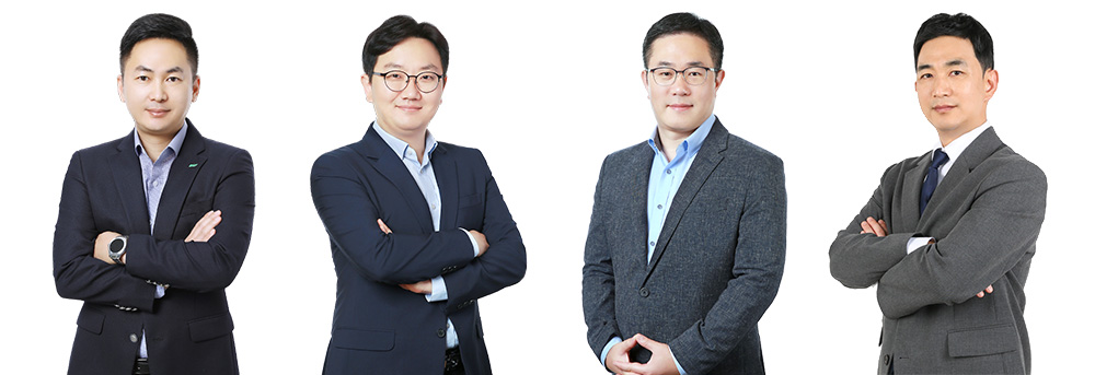 임민재 BGF리테일 영업∙개발부문장 상무(왼쪽부터), 장영식 인사총무실장 상무, 윤현수 4권역장 상무, 우진용 BGF 글로벌담당 상무/사진제공=BGF그룹