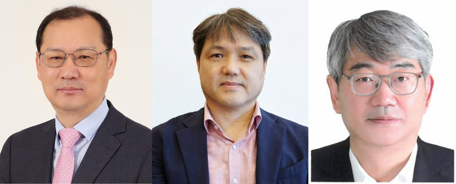 (왼쪽부터) 효성티앤씨 효성동나이법인장 배인한 부사장, 효성중공업 남통효성변압기유한공사 총경리 배용배 부사장, 효성중공업 건설PU장 박남용 부사장. /사진제공=효성그룹