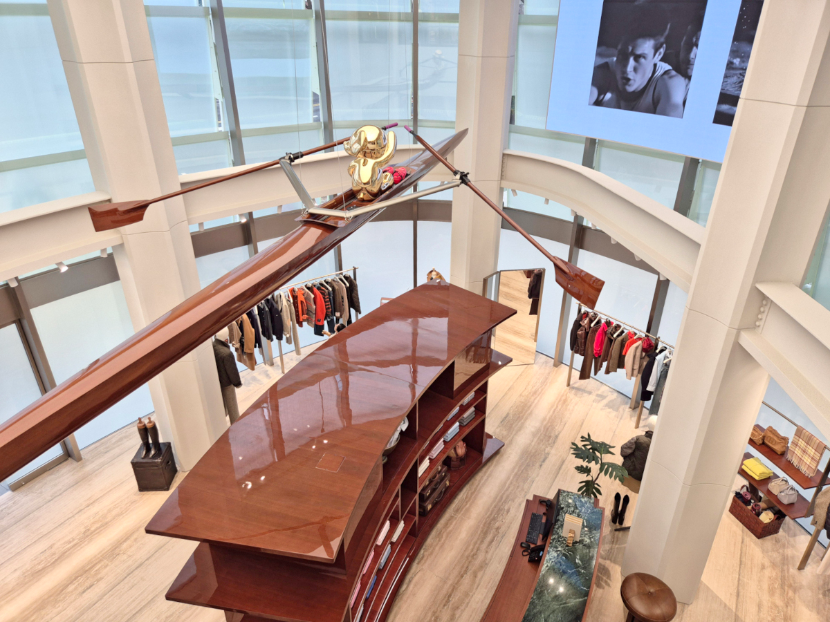 헤지스 스페이스H 상하이 플래그십 스토어 내부 모습. /사진제공=LF