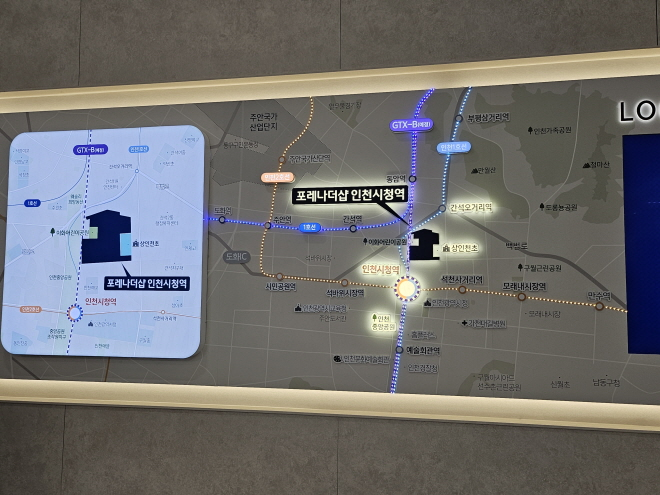 견본주택 내부에 마련된 위치도./한국금융신문 조범형 기자