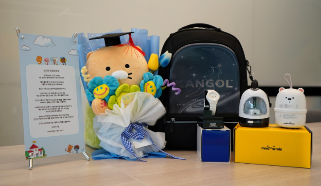 카카오게임즈 입학 선물 키트. / 사진=카카오게임즈