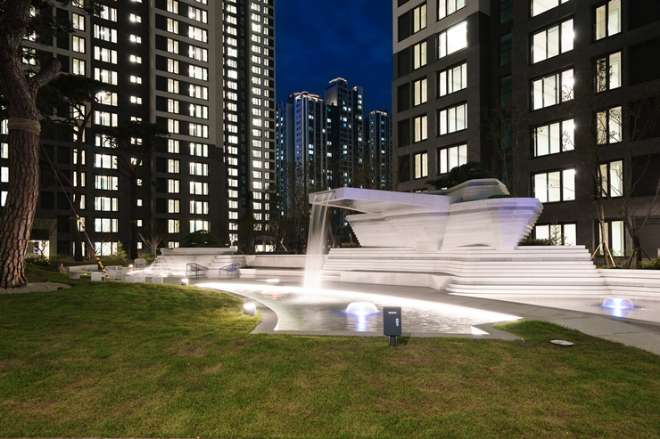광명 센트럴 아이파크에 적용된 아이파크 워터 오브제가 위너(Winner) 수상./사진제공=HDC현대산업개발