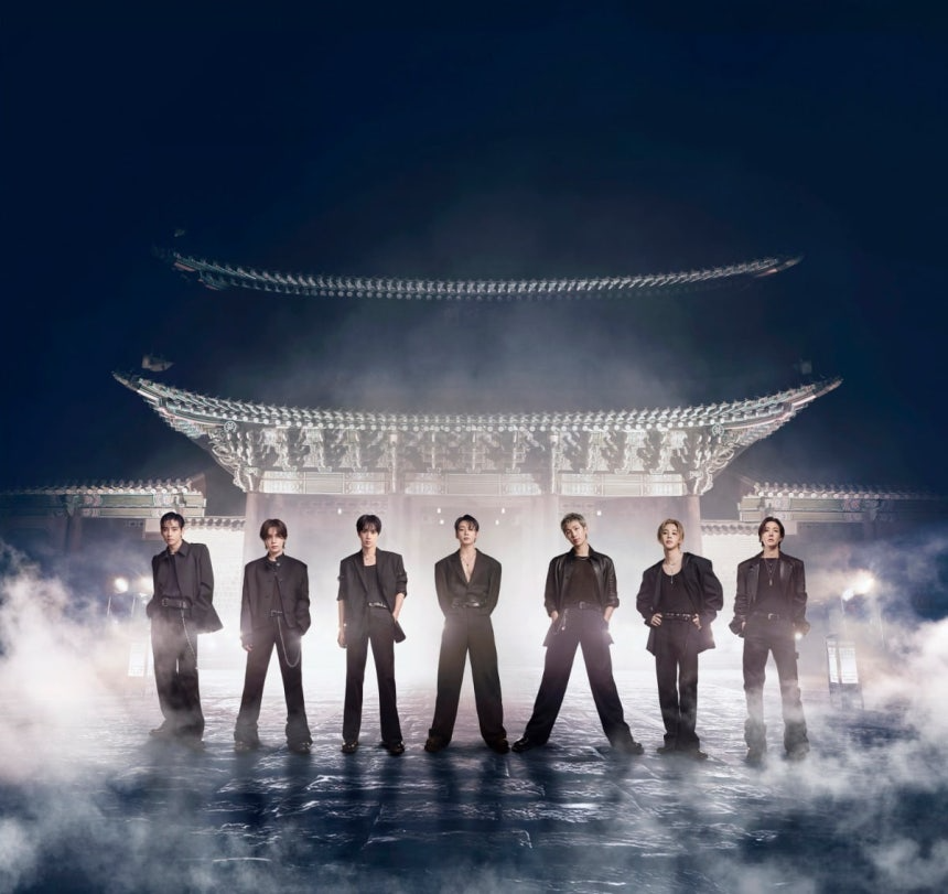 약 4년 만에 완전체 활동은 재개한 방탄소년단. / 사진=하이브