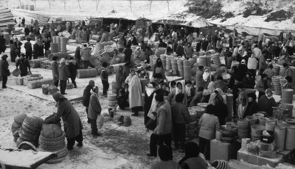 40년 장날의 기록… 정영신 사진전 '장날'