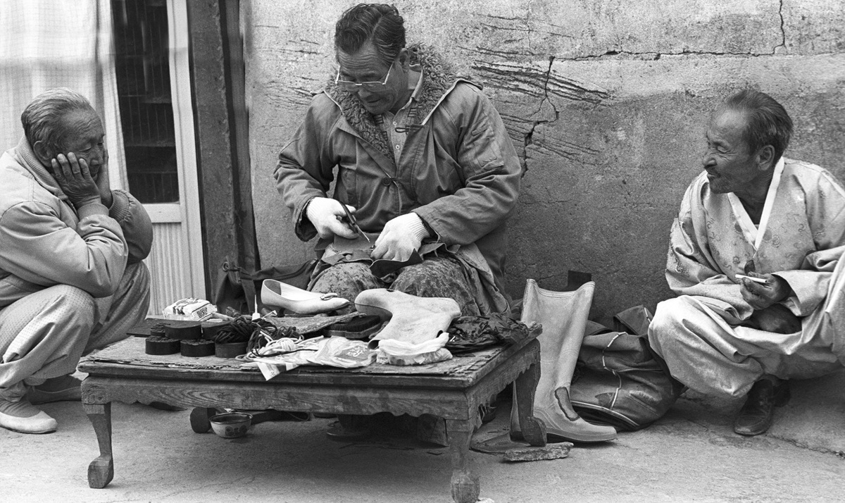 40년 장날의 기록… 정영신 사진전 '장날'