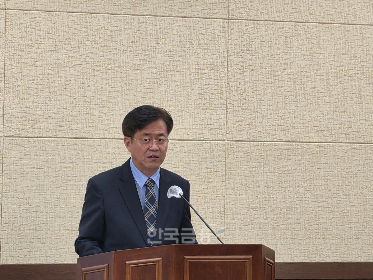 16일 열린 제271회 영등포구의회 제1차 정례회 제2차 본회의 구정질문에서 답변 중인 조유진 영등포구청장. /사진=조범형 기자