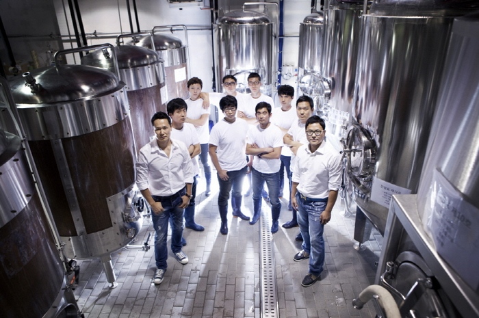 세븐브로이 직원 일동.