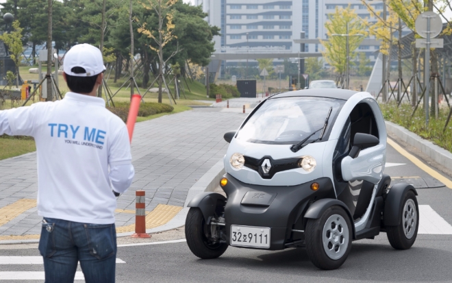 르노삼성, 나주 한국전력공사 본사서 ‘트위지’ 시승회 개최