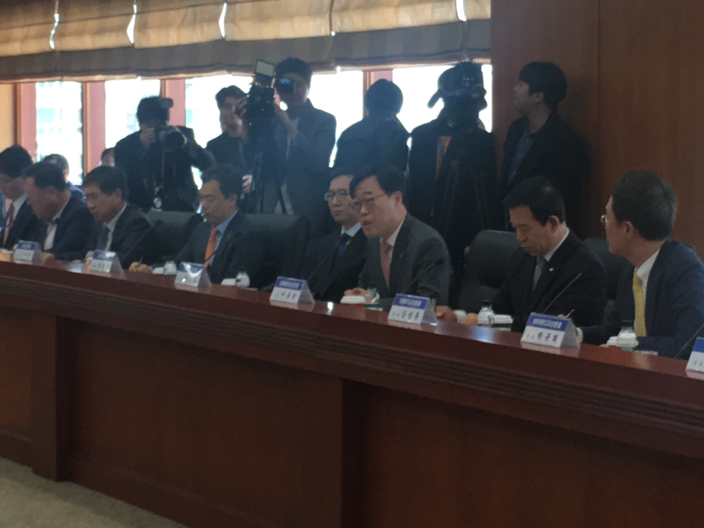 김기식 금융감독원장이 13일 서울 여의도 금융투자협회에서 열린 ‘자산운용사 최고경영자(CEO) 간담회’에서 당부 말씀을 하고 있다.