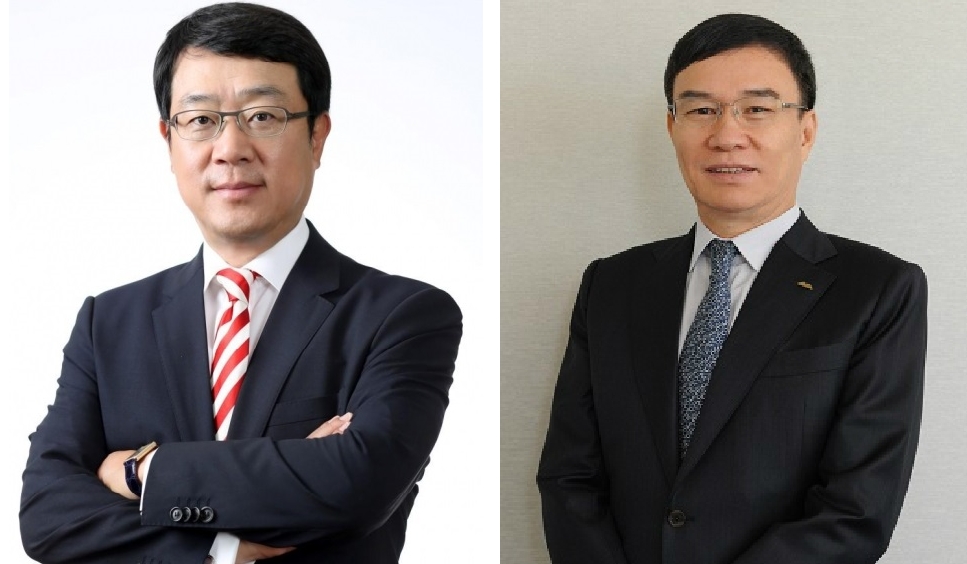 △ING생명 정문국 대표이사 (좌), 동양생명 뤄젠룽 대표이사 (우) / 사진=각 사