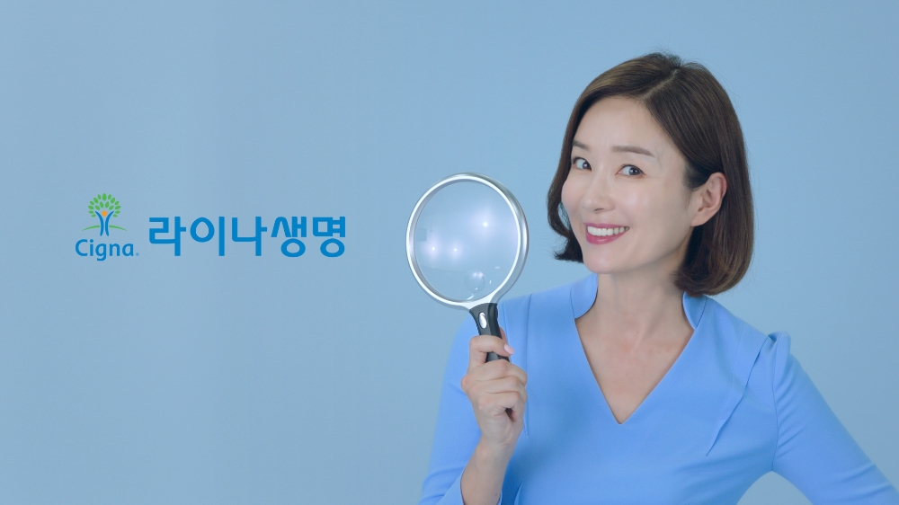 △라이나생명 치아보험의 새로운 CF 모델이 된 배우 오연수 씨 / 사진=라이나생명