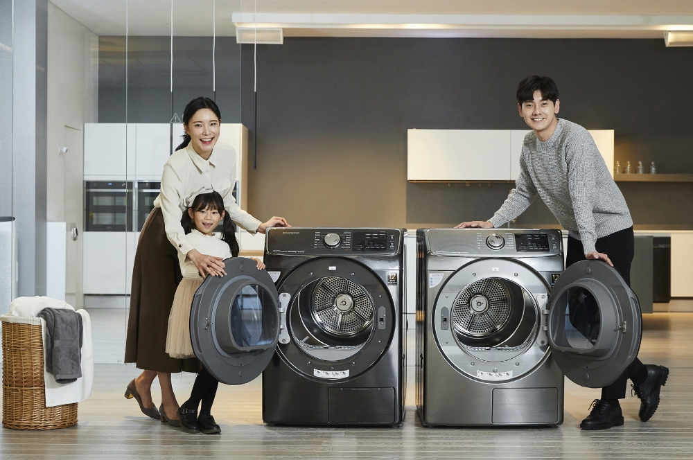 △삼성전자가 건조기 그랑데 제품군에 16kg 신모델을 출시했다/사진=삼성전자