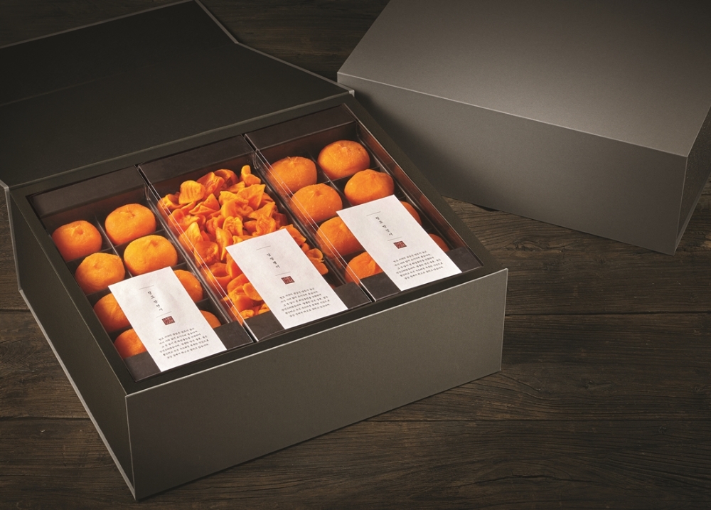 청도 반건시 & 감 말랭이 선물세트. /사진제공=호텔신라