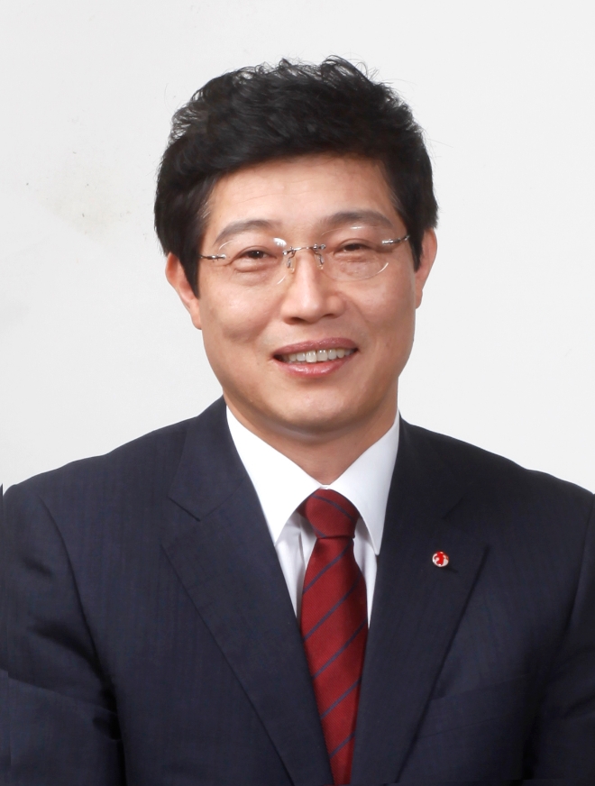 강진순 신임 유진저축은행 대표이사. / 사진 = 유진저축은행