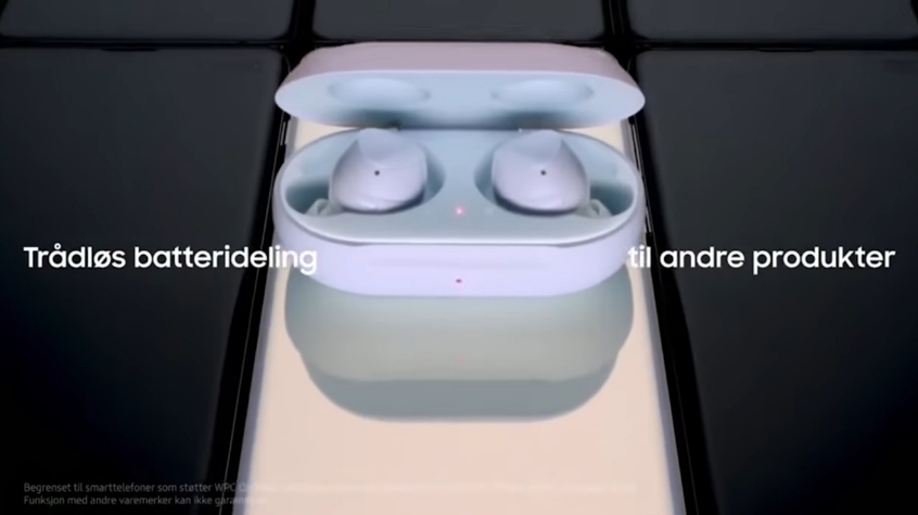 △갤럭시 S10의 광고 유출 장면 중 무선 충전 부분/사진=오승혁 기자(알뷰 유튜브 캡처)