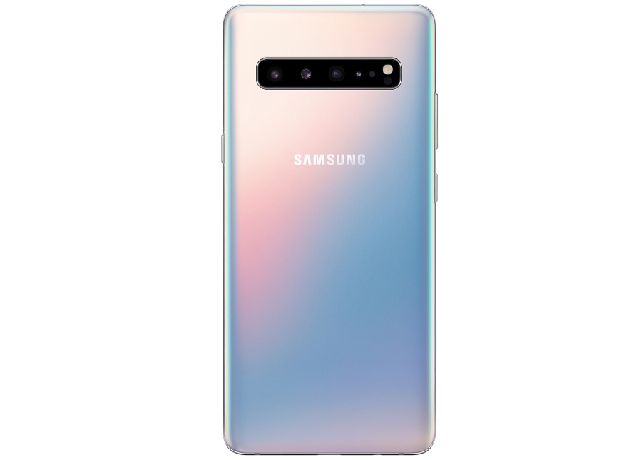 △삼성전자 갤럭시 S10 5G 모델 중 프리즘 화이트 색상의 모습/사진=삼성전자