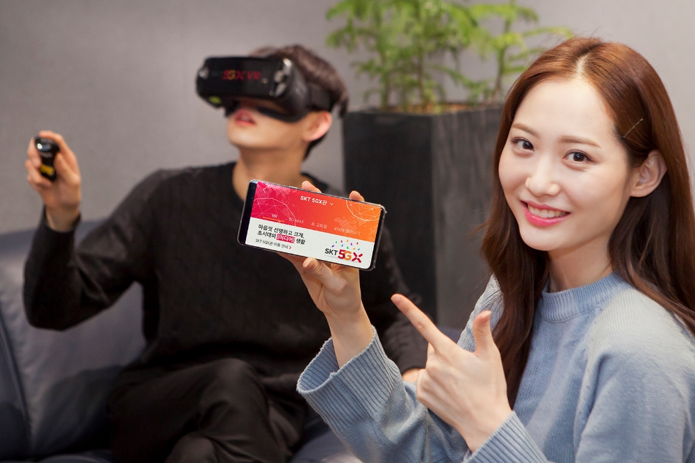△SKT 모델이 5G 미디어 기술을 알리고 있다/사진=SKT
