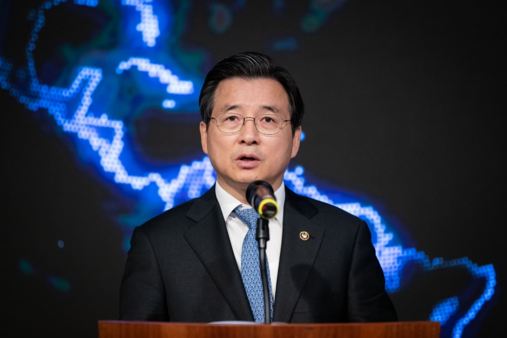 김용범 금융위 부위원장은 18일 서울 중구 KEB하나은행 본점에서 열린 KEB하나은행 핀테크 랩 '1Q Agile Lab' 8기 출범식에 참석했다. 김용범 부위원장이 축사를 하는 모습. / 사진= KEB하나은행