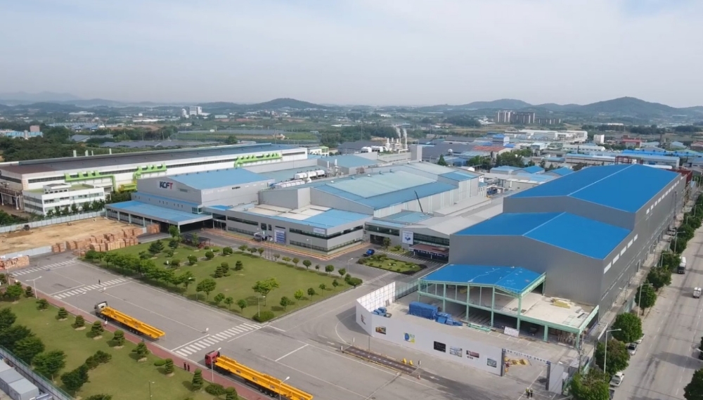 전북 정읍시에 있는 KCFT 공장 전경.