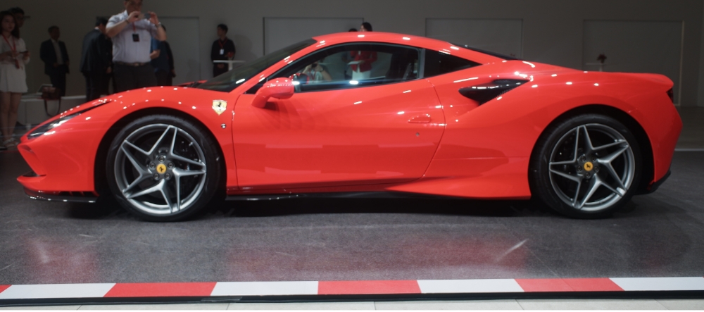 '720마력' 더 강력해진 '페라리 F8 트리뷰토' 국내 상륙