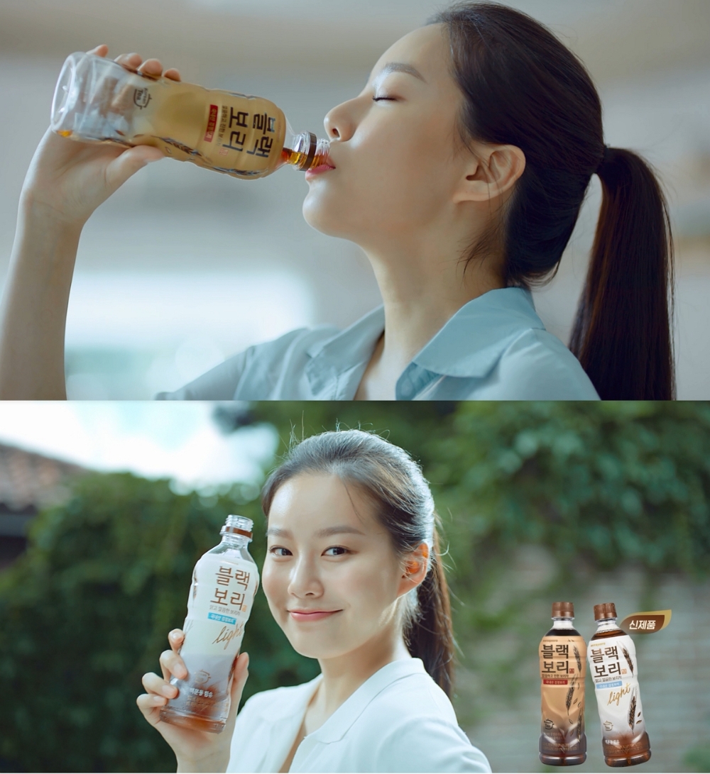 하이트진로음료가 배우 박유나를 모델로 한 블랙보리의 새로운 TV 광고를 오는 15일부터 선보인다. /사진제공=하이트진로음료