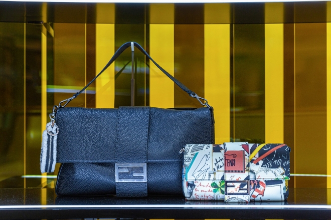 롯데백화점은 명동 본점 지하1층 광장에 ‘펜디 스페셜 임시매장 스테이지’를 새롭게 구성하고, 국내 최초로 펜디 남녀 통합 컬렉션을 선보인다. /사진=롯데쇼핑.