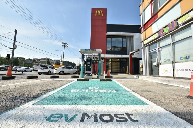 SK네트웍스 전기차 충전소 'ev Most'. (사진=SK네트웍스)