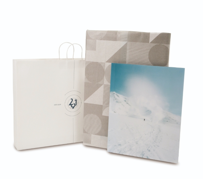 롯데백화점은 ‘추억’을 선물할 수 있는 이색 추석 선물세트를 다양하게 선보인다. /사진=롯데쇼핑.