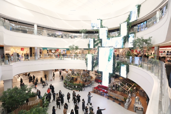 롯데 프리미엄 아웃렛 기흥점은 오픈 1주년을 맞아 오는 30일부터 다음 달 29까지 주말마다 다양한 이벤트를 진행한다. /사진=롯데쇼핑.