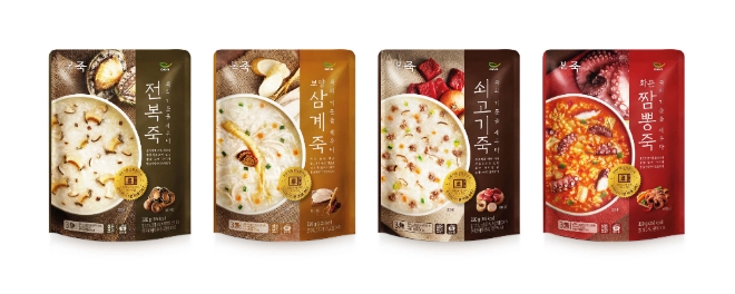 본죽은 자사 법인 ‘순수본’을 통해 내놓은 파우치죽 4종을 공식 온라인몰 ‘본몰’에서 선보인다. /사진=본아이에프.