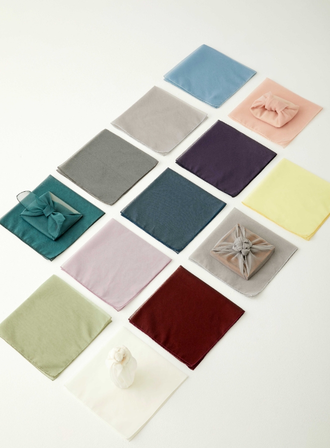 롯데백화점은 10일부터 22일까지 소공동 본점은 한국 고유의 감성을 담은 제품으로 유명한 브랜드 ‘호호당(好好堂)’과 함께 전통적이면서도 아름다운 포장 서비스를 선보인다. /사진=롯데쇼핑.