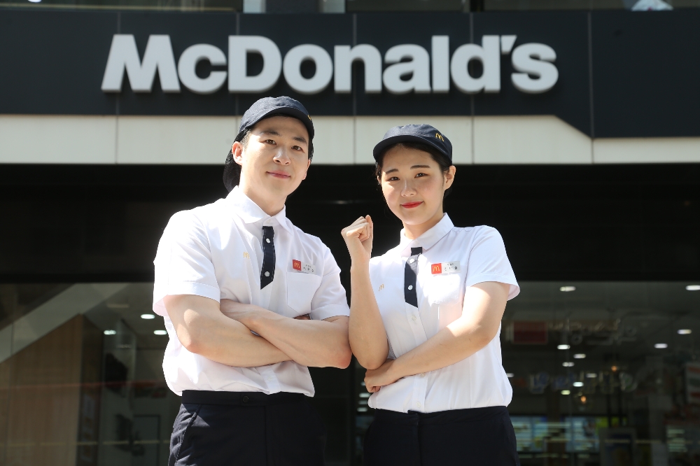 맥도날드는 올해 600여명 정규직 직원 채용에 나선다. /사진제공=한국맥도날드