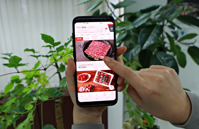 롯데마트 몰에서는 다음 달 5일까지 '감염예방 필수템' 행사를 통해 다양한 셀프케어 제품을 판매한다고 28일 밝혔다. /사진=롯데그룹.