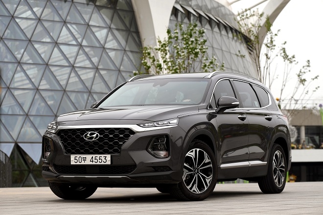 현대 싼타페.