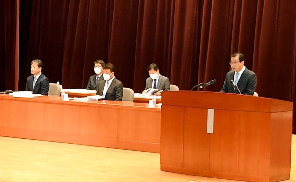 박한우 사장이 기아차 정기 주주총회에서 인사말을 하고 있다.