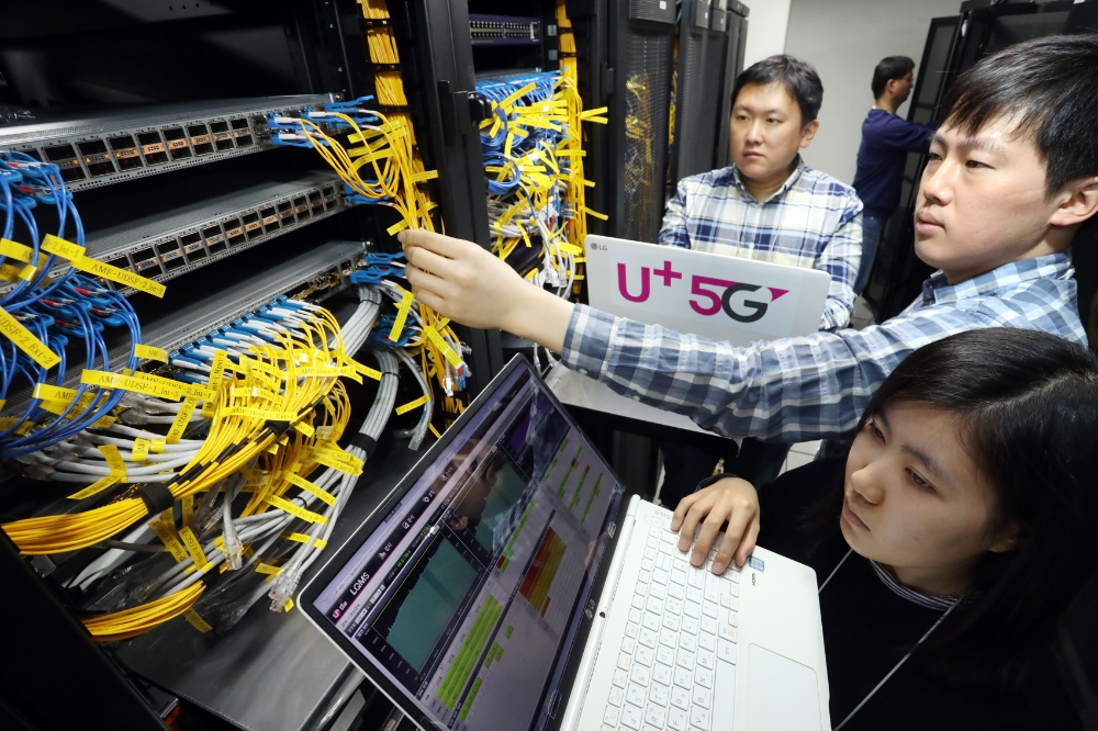 LG유플러스는 5G 단독모드(SA, Standalone) 표준을 기반으로 상용망에서 5G 서비스 테스트를 완료했다고 5일 밝혔다./사진=LG유플러스