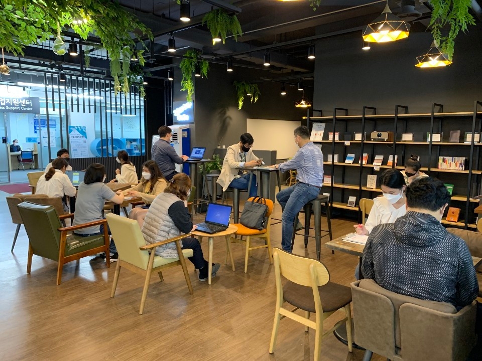 추적조사 프로그램 도입 이후 재개장한 서울창업허브 모습/사진=서울창업허브