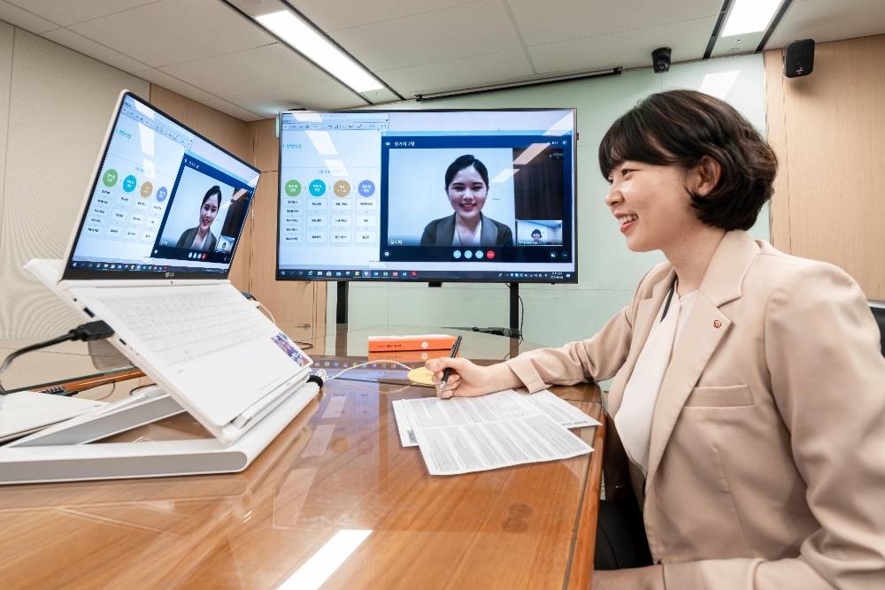 한화호텔앤드리조트의 비대면 화상 교육 서비스 모습/사진=한화호텔앤드리조트
