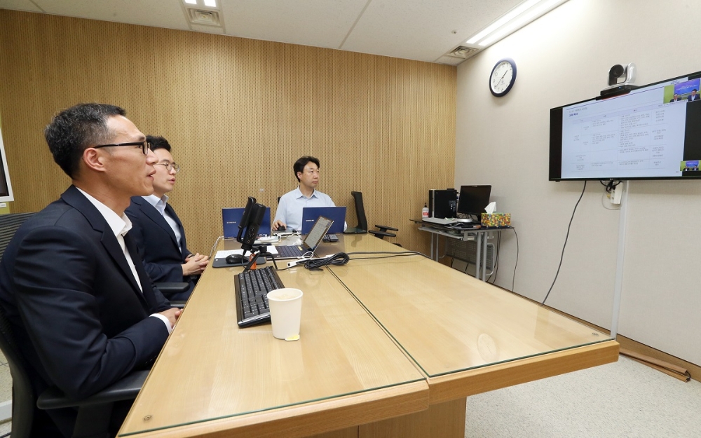 신한은행이 언택트 자산관리 세미나 ‘컨시어지 뱅캉스’를 시행했다. /사진=신한은행