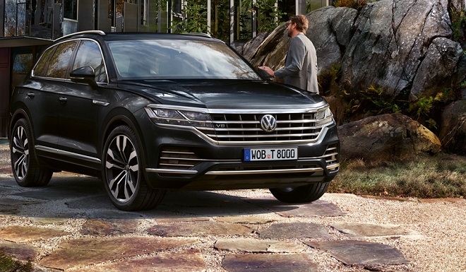 폭스바겐 투아렉 4.0.