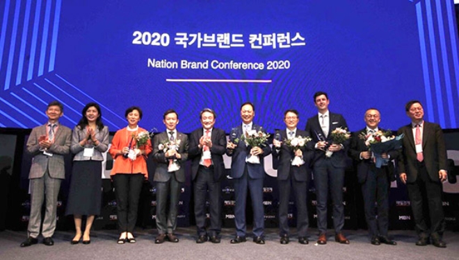 한국필립모리스는 ‘2020 국가브랜드 대상’ 시상식에서 외국계 기업 부문 수상기업으로 선정됐다. /사진=한국필립모리스.