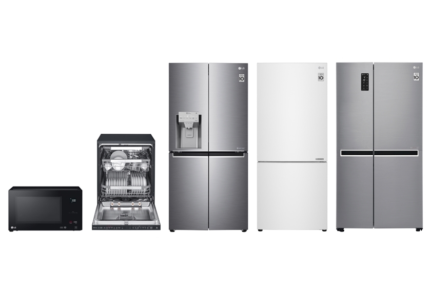 최근 호주 유력 소비자잡지 초이스(Choice)가 LG전자 주방가전을 잇따라 최고 제품으로 선정했다. (왼쪽부터) 전자레인지 대표제품(모델명: MS4296OBC), 식기세척기(모델명: XD3A25MB), 프렌치도어 냉장고(모델명: GF-L570PL), 상냉장·하냉동 냉장고(모델명: GB-455WL), 양문형 냉장고(모델명: GS-B680PL)./사진=LG전자
