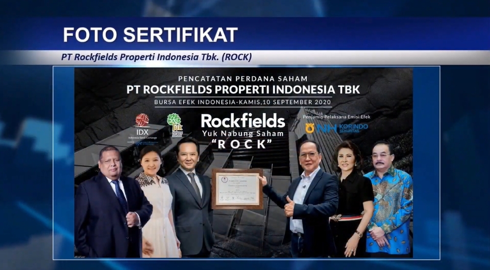 2020년 9월 14일 NH투자증권 인도네시아 현지법인이 대표주관한 록필드 프로퍼티의 상장 기념식에서 록필드 포 뿌르노모 대표이사(오른쪽 세번째)를 비롯한 관계자들이 기념 사진촬영을 하고 있다. / 사진= NH투자증권(2020.10.16)