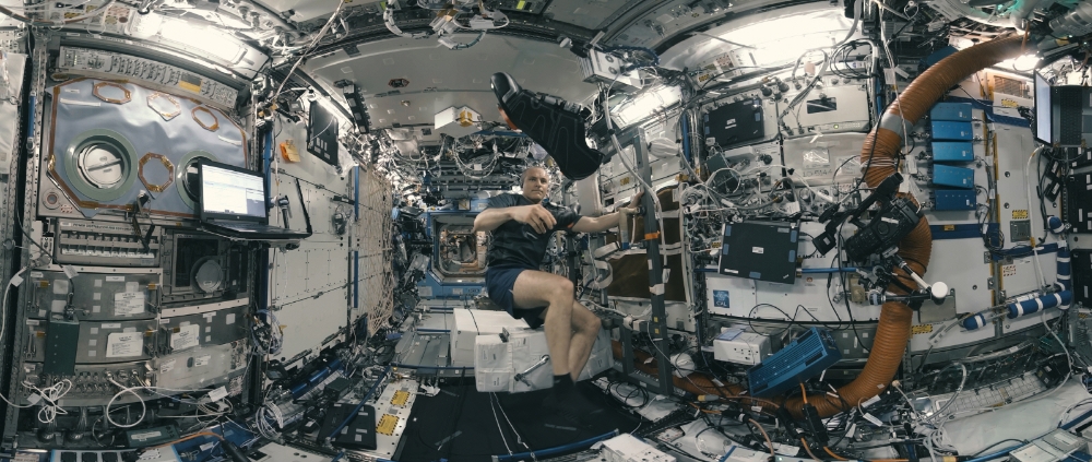 'Space Explorers: The ISS Experience’ 에피소드1의 한 장면./사진=LG유플러스