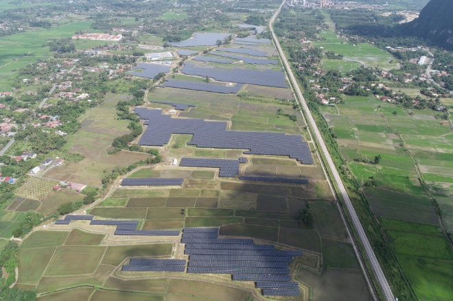한화에너지는 말레이시아 북서부에 위치한 페를리스주 추핑(Chuping) 지역에서 48MW 규모의 태양광 발전소를 준공해 최근 상업생산을 시작했다. 사진=한화에너지.